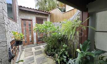 Imagem 3: Casa Duplex de 4 quartos, com 389m², à venda em Camboinhas, Niterói/RJ