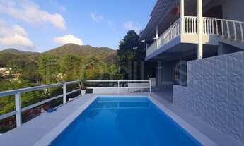 Imagem: Casa em Condomínio, com 5 quartos e 300m²