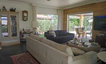 Imagem 2: Linda Casa com Piscina