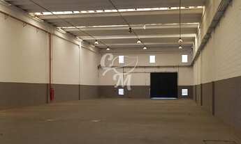 Imagem: Galpão Logístico próximo a saída para