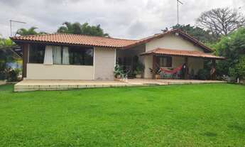 Imagem: Excelente Casa Térrea com Área Gramada!