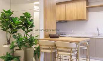 Imagem 3: Cobertura mobiliada na Meia Praia