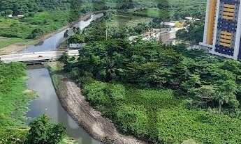 Imagem 6: Apartamento sendo uma cobertura duplex de alto padrão com uma vista incrível do mar