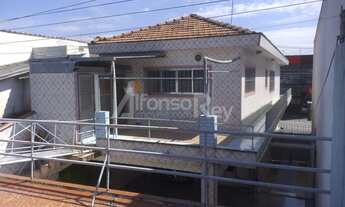 Imagem: Casa e salão comercial