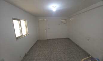 Imagem: Casa de vila na rua professor Quintino do