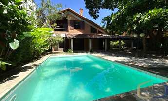 Imagem: Casa de alto padrão em condomínio fechado