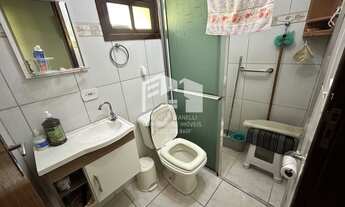 Imagem 6: Sobrado com excelente espaço de quintal e a instantes do mar