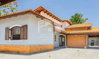 Imagem: Casa maravilhosa lote inteiro a instantes