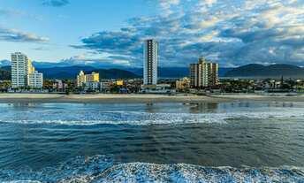 Imagem 2: Frente ao mar, em Mongaguá