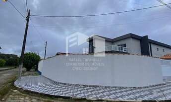 Imagem: Casa com piscina pertinho do mar