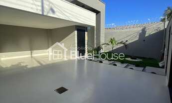 Imagem: CASA DE ALTO PADRÃO com 3 Quartos Sendo