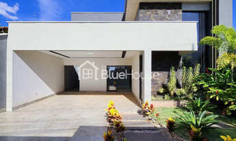 Imagem 2: Casa de 3 Quartos sendo 1 suíte em acabamento Premium no Setor Grajaú