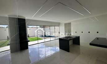 Imagem 3: Casa com piscina, de 3 quartos sendo 1 suíte no Vila Oliveira