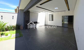 Imagem 2: Casa de 3 Quartos sendo 1 suíte em acabamento Premium no Setor Orientville