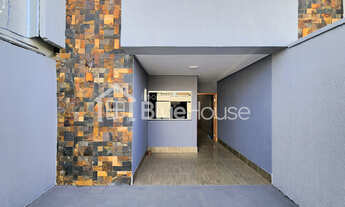 Imagem 2: Casa de 2 Quartos sendo 1 suíte em acabamento Premium no Moinho Dos Ventos