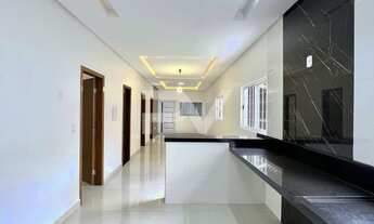 Imagem 4: ???? Casa com localização privilegiada e condições que você não vê todo dia, localizada no