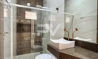 Imagem 7: ???? Casa com localização privilegiada e condições que você não vê todo dia, localizada no