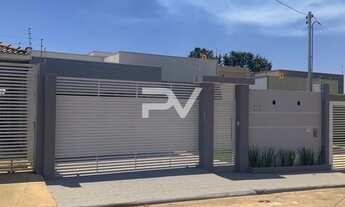 Imagem: Casa à Venda Localizada no Vila Verde