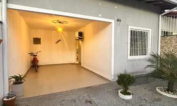 Imagem 5: Casa com Garagem Coberta e Quintal - Barra do Aririu em Palhoça/SC