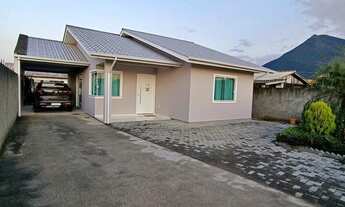 Imagem: Linda Casa de 3 Quartos (1 Suíte) em um