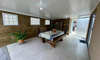 Imagem 7: Casa Semimobiliada com Piscina e Amplo Terreno - Palhoça/SC