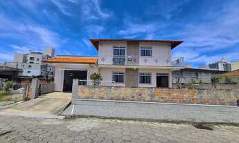 Imagem: Casa Dois Pavimentos Com Amplo Terreno