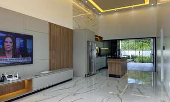 Imagem 3: Casa Alto Padrão com Quintal e Excelente Acabamento - São José/SC