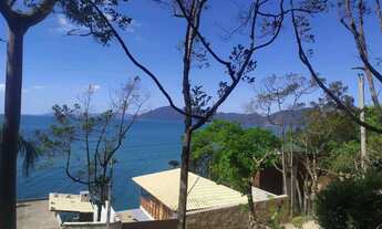 Imagem 2: Maravilhoso Terreno com 300m² a 40 Metros do Mar na Enseada de Brito em Palhoça/SC!