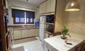 Imagem 7: LINDA CASA DE 3 DORMITÓRIOS SENDO 1 SUÍTE