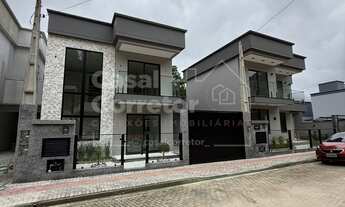 Imagem: CASA DE 2 PISOS COM 2 SUÍTES