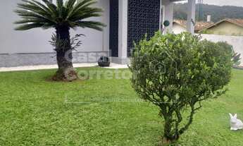 Imagem 2: INCRÍVEL CASA COM AMPLO TERRENO DE 2 DORMITÓRIOS