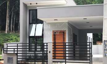 Imagem: LINDA CASA BAIXA DE 2 DORMITÓRIOS