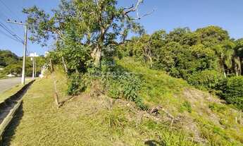 Imagem: AMPLO TERRENO DE 465m² BEM LOCALIZADO