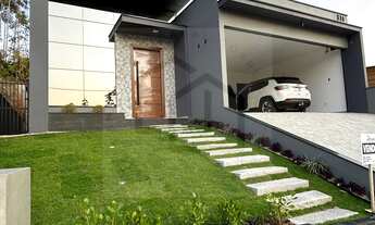 Imagem: Casa à venda no bairro Primeiro de Maio