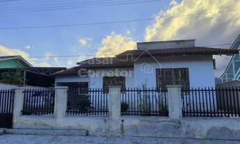 Imagem 1: CASA DE ALVENARIA DE 180m² COM TRÊS DORMITÓRIOS SENDO UMA SUÍTE