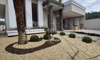 Imagem 6: SOFISTICAÇÃO E ESPAÇO EM CASA COM 3 DORMITÓRIOS SENDO 1 SUÍTE