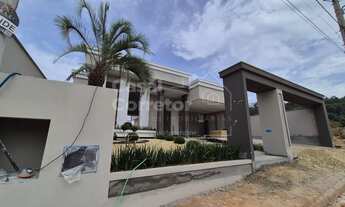 Imagem 4: SOFISTICAÇÃO E ESPAÇO EM CASA COM 3 DORMITÓRIOS SENDO 1 SUÍTE