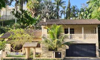 Imagem 1: CASA COM 4 DORMITÓRIOS SENDO 1 SUÍTE MASTER E AMPLO TERRENO