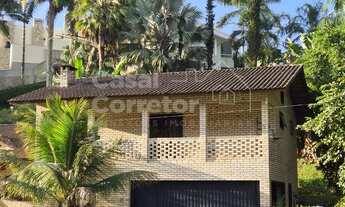 Imagem 4: CASA COM 4 DORMITÓRIOS SENDO 1 SUÍTE MASTER E AMPLO TERRENO