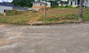 Imagem: AMPLO TERRENO DE 450m² EM LOTEAMENTO