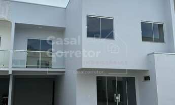 Imagem: INCRÍVEL CASA COM 3 DORMITÓRIOS SENDO