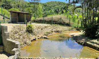 Imagem 6: CASA DE ALVENARIA DE 300m² COM QUATRO DORMITÓRIOS E UMA VAGA DE GARAGEM COBERTA NO CENTRO