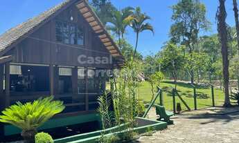 Imagem 3: CASA DE ALVENARIA DE 300m² COM QUATRO DORMITÓRIOS E UMA VAGA DE GARAGEM COBERTA NO CENTRO