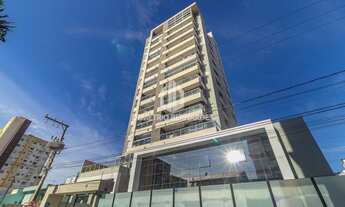 Imagem: Centro de Itajaí suíte um com piscina