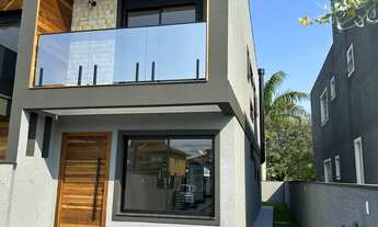 Imagem: Sobrado à venda no bairro Ingleses - Florianópolis/SC