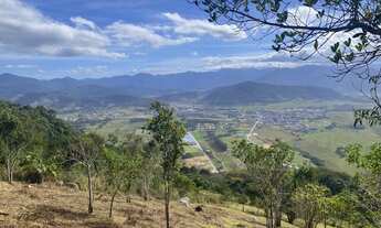 Imagem 2: Linda área com 2 hectares com belíssima vista da lagoa