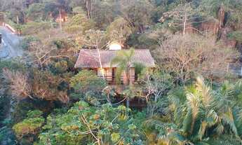 Imagem 2: Casa à venda em meio à natureza na Praia do Rosa