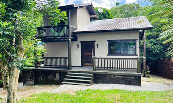 Imagem: Uma bela casa à venda na Praia do Rosa
