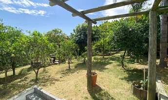 Imagem 3: Casa à venda em alto padrão rústico no centrinho da Praia do Rosa