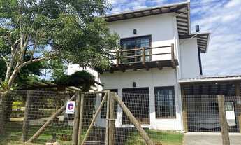 Imagem 4: Casa à venda em alto padrão rústico no centrinho da Praia do Rosa